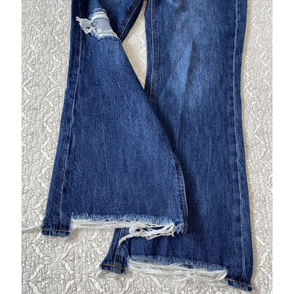 American Eagle Jeans Comfort Stretch Waistband Sz 6 Regular Distressed 90s Flare - Picture 2 of 10